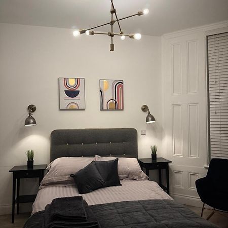 Seaside Studio Apartment 웨스턴슈퍼매어 외부 사진