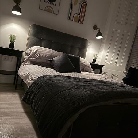 Seaside Studio Apartment 웨스턴슈퍼매어 외부 사진